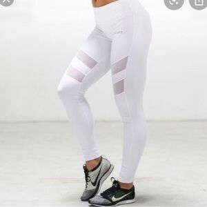 LVFT white mesh athletic leggings - size large. B10